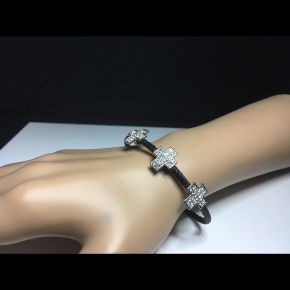 Jewelry - Picture 5 of 5